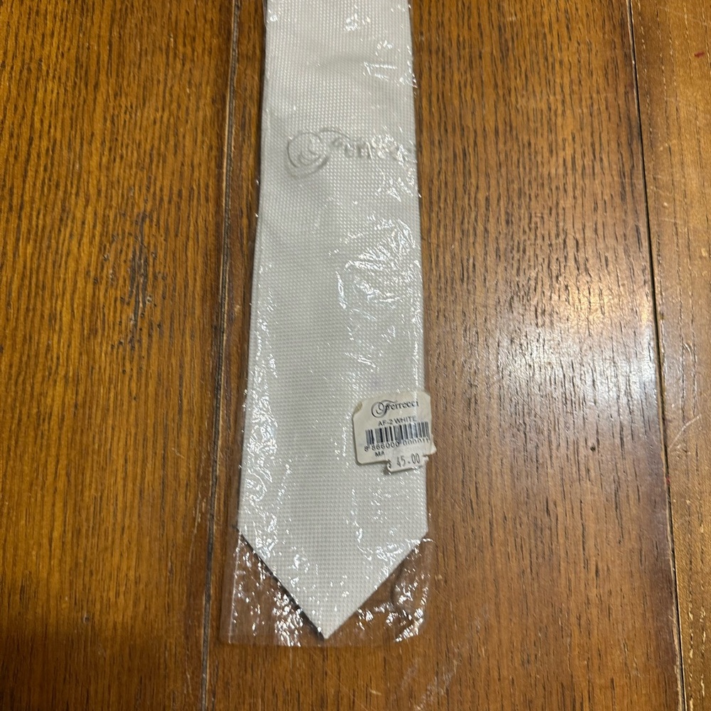 Ferrecci White Necktie